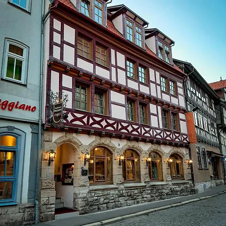 Stadthotel Patrizier 3* Шмалькальден