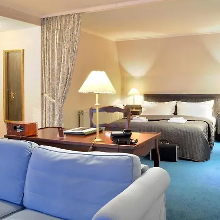 Stadthotel Patrizier Szálloda 3*
