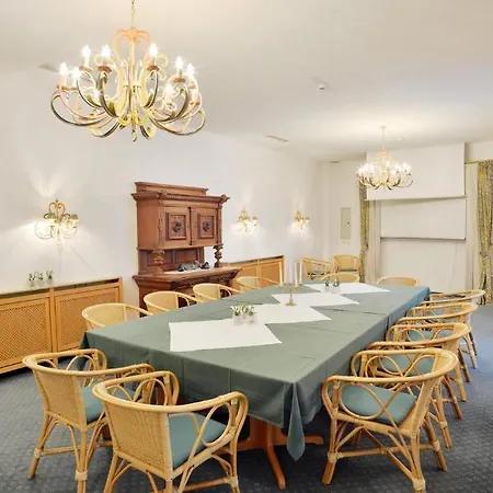 Stadthotel Patrizier Шмалькальден